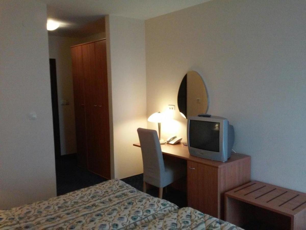 Hotel Monument Mrakovica Екстериор снимка
